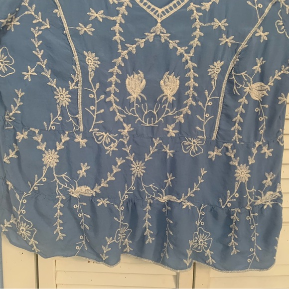 Cato Blue Embroidered Blouse With V Neckline - Picture 3 of 6